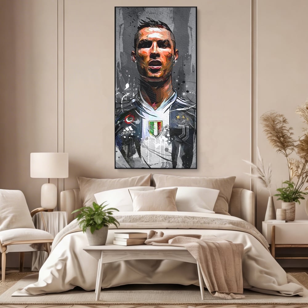 Tablou canvas cu tablou portret cristiano ronaldo juventus, in rama de aluminiu negru, pe perete intr-un dormitor